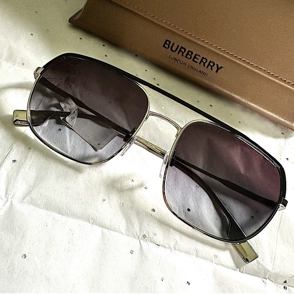 🎉7x HP!🎉 BURBERRY ✨NWT✨ BE3117 Holborn Aviator Sunglasses, Box, Case, & Cloth